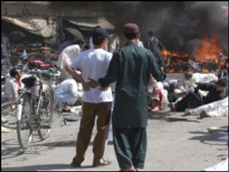 पाक: पुलिस मुख्यालय के पास विस्फोट