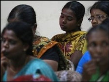 तमिलों का सोना लौटाने की मांग
