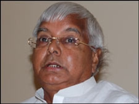 'लालू को जूझकर निकलना आता है'