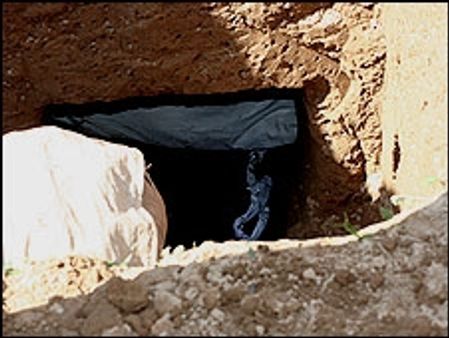 शरीर दफ़न पर जात नहीं