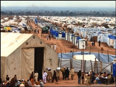 पाकिस्तान में आत्मघाती हमला, कम से कम 40 मरे