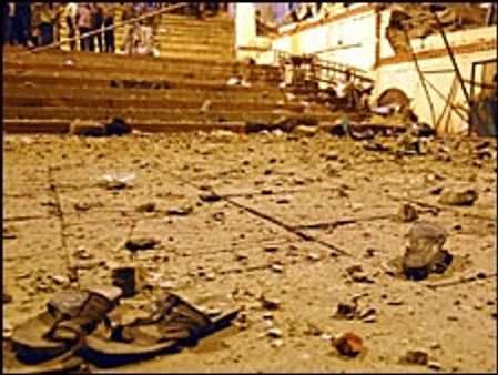 वाराणसी धमाके: दो से पूछताछ