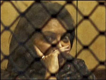 नीरा राडिया के 800 और टेप