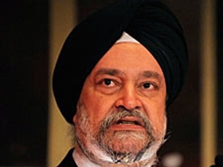 एक और भारतीय की जाँच