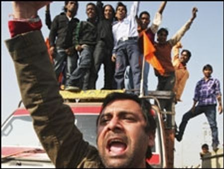 हिंदू कट्टरपंथ बड़ा ख़तरा: राहुल