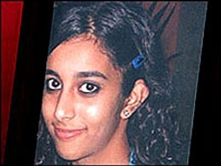 आरुषि मामला: रिपोर्ट माता-पिता को सौंपे