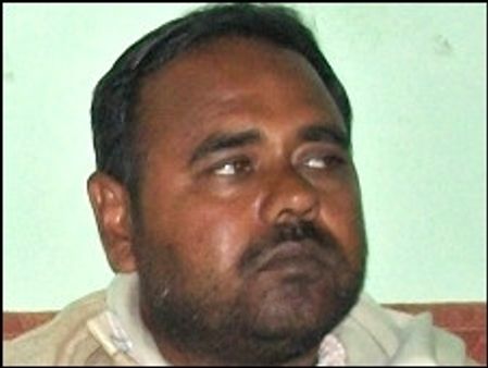 बांदा बलात्कार मामले में और 4 अधिकारी निलंबित