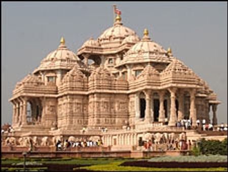 अक्षरधाम मंदिर को लेकर सवाल