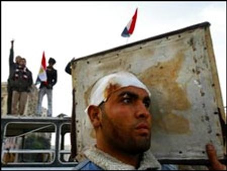 हिंसा के बीच सुलह-सफ़ाई की कोशिश