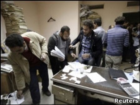 मिस्र में नए संविधान पर जनमतसंग्रह