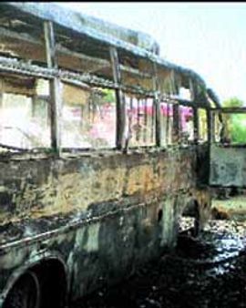 एमपी: बस में आग, 10 जिंदा जले