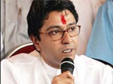 उत्‍तर भारतीयों के खिलाफ आग फिर भड़की