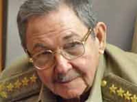 रूस दौरे पर क्यूबाई राष्ट्रपति राउल कास्त्रो