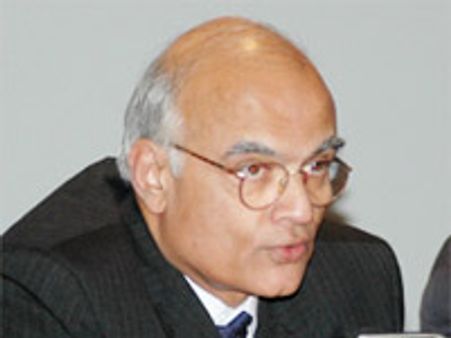 अमेरिका के साथ संबंध होंगे मजबूत: मेनन