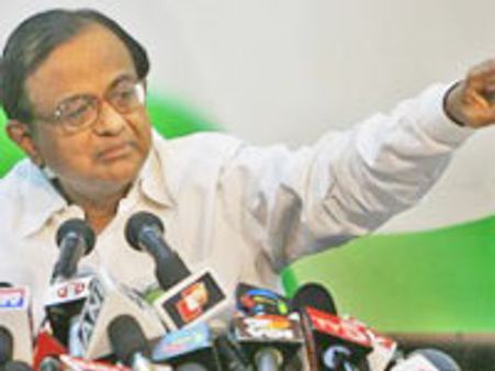 जूता फेंकने की घटना की कड़ी निंदा