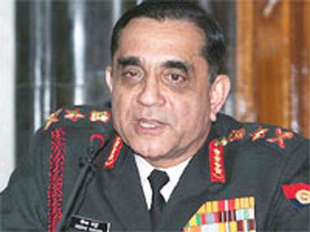 घुसपैठ को तैयार आतंकी महिलाएं