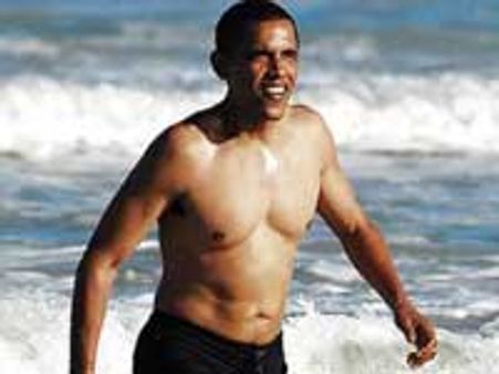 पत्रिका के लिए ओबामा ने उतारी शर्ट