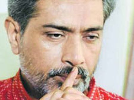अब चुनाव पर फिल्म बनाएंगेः प्रकाश झा