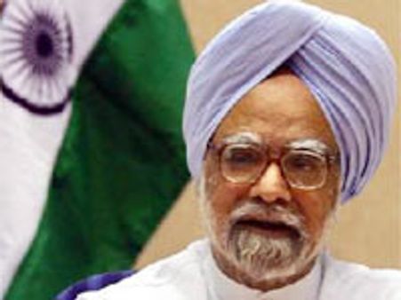 पीएम पर जूता फेंकने वाले को माफी