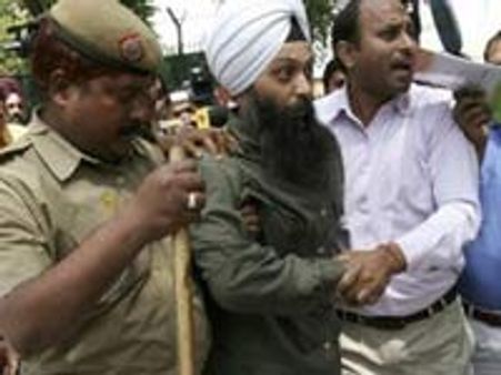 मेरा वोट किसी को नहीं : जरनैल सिंह