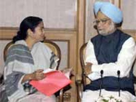 मलाईदार मंत्रालयों पर मोलभाव तेज