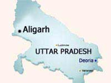 अलीगढ़: तालाब से मिले 100 नर कंकाल