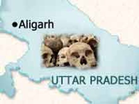 अलीगढ़: नरमुंडों के साथ मिले लव लेटर्स
