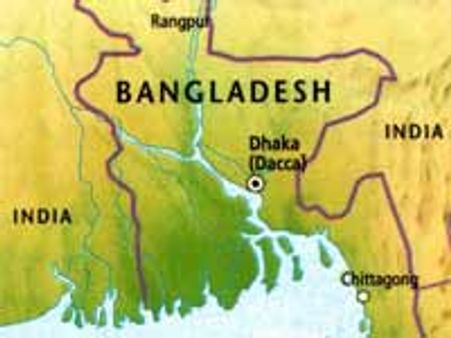 'आइला' से बांग्लादेश में 62 की मौत