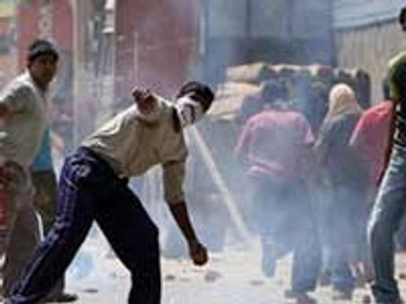 अराजकता के हवाले आंदोलन