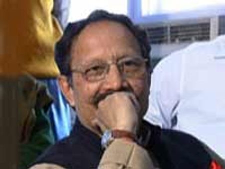 उतराखंड के सीएम खंडूरी का इस्‍तीफा