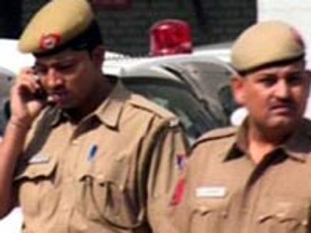 सरकारी पैसे से वीआईपी सुरक्षा क्यों?