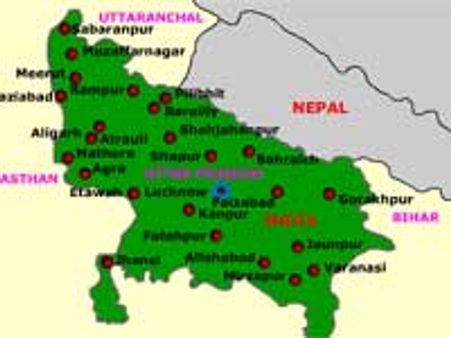 यूपी में मिलीं 300 साल पुरानी तलवारें