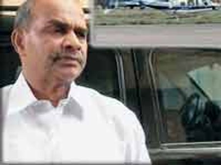 रेड्डी के हेलीकॉप्टर का पता चला