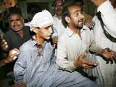 अफगानिस्तानः तेल टैंकरों पर हमला, 90 मरे