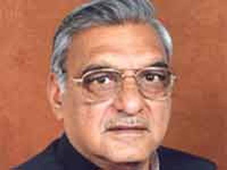 आपात स्थिति में उतरा हुड्डा का हेलीकॉप्टर