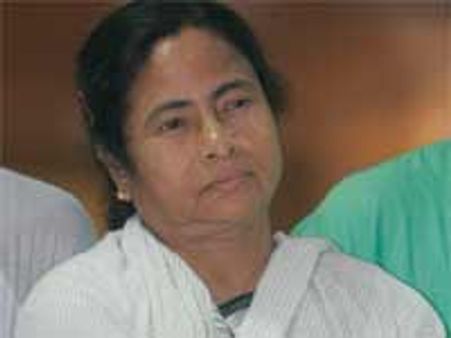 'रेलवे के खिलाफ साजिश कर रही माकपा'