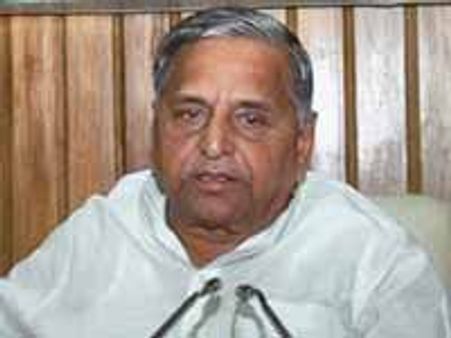 'बाबरी विध्वंस के लिए वाजपेयी भी जिम्मेदार'