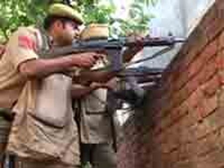 जम्मू-कश्मीर सीमा पर गोलीबारी