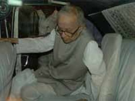 ज्योति बसु के निधन पर राजनीति के सूरमा शोकाकुल