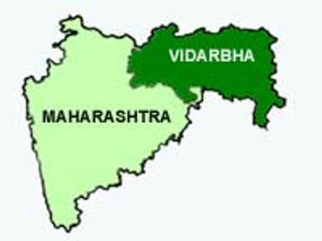 विदर्भ में बंद, रेलगाड़ियां रोकी गईं