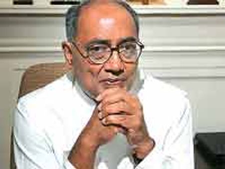 'आजमगढ़ में घुस नहीं पाएंगे दिग्विजय सिंह'