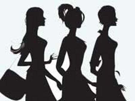 अंडाणु बेच कर पैसा कमा रही है लड़कियां