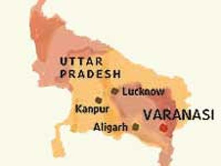 यूपी में ड्रग्‍स के साथ शिक्षक गिरफ्तार