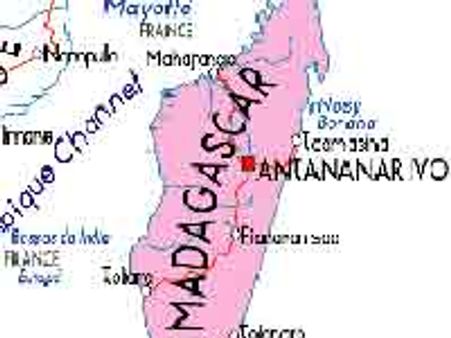 मेडागास्कर: तूफान से 14 मरे, 27,000 बेघर