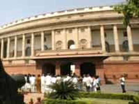 संसद में हंगामा, कार्यवाही स्थगित