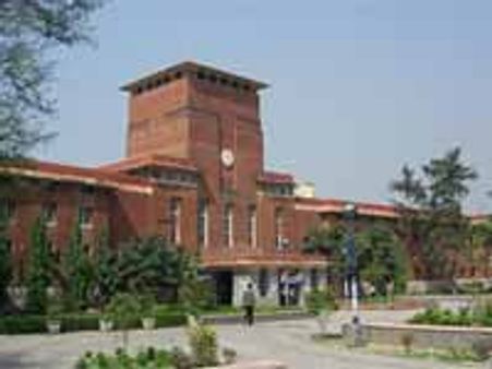 रेडियोधर्मी मसले पर डीयू को नोटिस