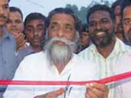 झारखंड के नेताओं से मिले गडकरी