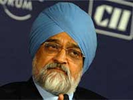 इसरो पर भारत को गर्व है : मोन्टेक सिंह अहलूवालिया