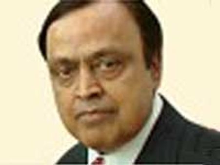 'पेट्रोल-डीजल के दाम घटाना दिल्‍ली से सीखें'