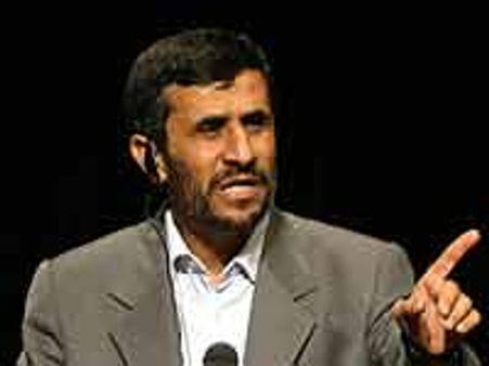 अहमदीनेजाद के काफिले पर जानलेवा ग्रेनेड हमला